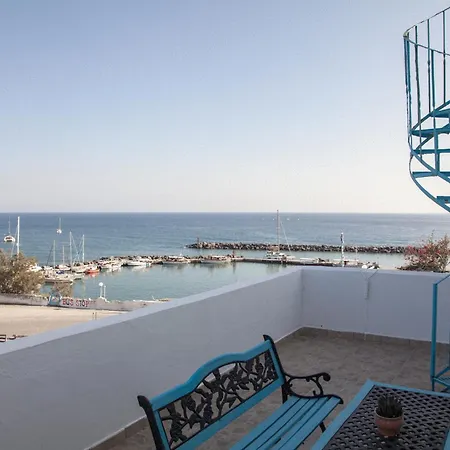 Stella's Place, Vlichada Penzion